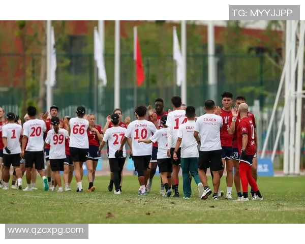 成都飞盘队反击战术解析:如何在比赛中实现高效反击与团队配合